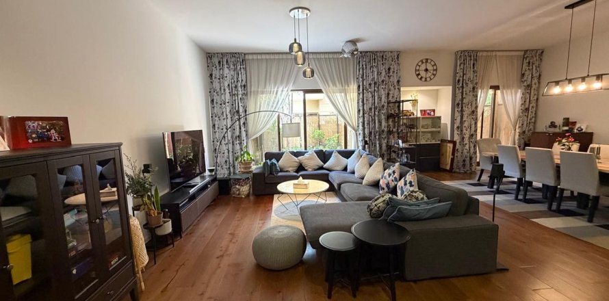Townhouse de 4 chambres à Al Garhoud, UAE No. 208908