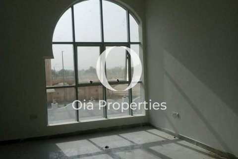 Вилла с 7 спальнями в Al Rahba, ОАЭ №11768 9