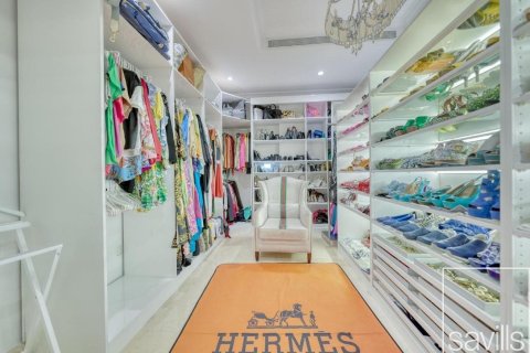 6 bedrooms Villa  No. 108024 23