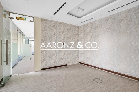 591m² Office in Downtown Dubai (Downtown Burj Dubai), UAE No. 142868 16
