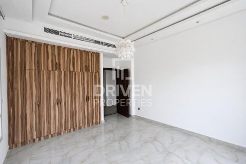 5 bedrooms Villa in The Villa, UAE No. 203983 8