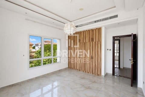 5 bedrooms Villa in The Villa, UAE No. 203983 11