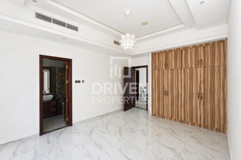 5 bedrooms Villa in The Villa, UAE No. 203983 17