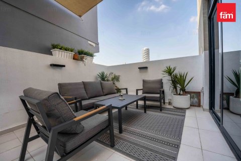 Квартира с 2 спальнями в Дубай, ОАЭ №137137 3