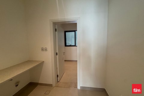 3 bedrooms Townhouse in Dubai, UAE No. 137135 11