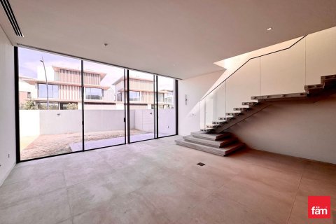 3 bedrooms Townhouse in Dubai, UAE No. 137135 3