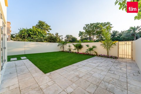 Вилла с 2 спальнями в Дубай, ОАЭ №137133 12