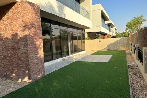 Вилла с 5 спальнями в DAMAC Hills (Akoya by DAMAC), ОАЭ №187623 11