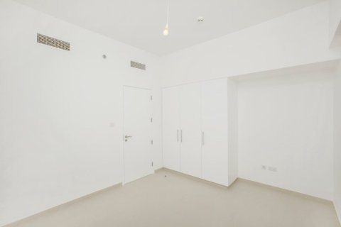 Квартира с 2 спальнями в Zahra Apartments, ОАЭ №187624