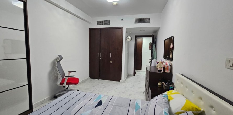 1 bedroom Apartment in Jumeirah Lake Towers, UAE No. 141722