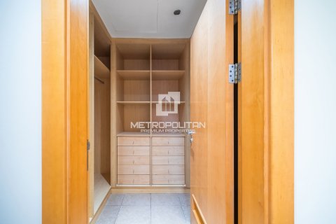 3 bedrooms Apartment  No. 129577 15