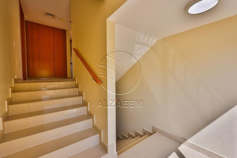 Villa de 4 chambres à Al Raha Gardens, UAE No. 89917 7