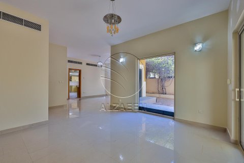 Villa de 4 chambres à Al Raha Gardens, UAE No. 89917 24