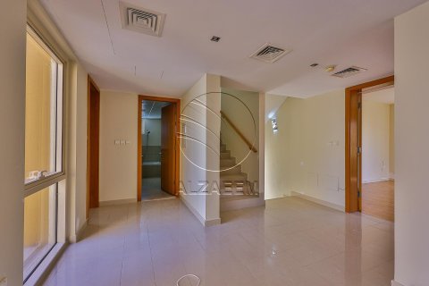 Villa de 4 chambres à Al Raha Gardens, UAE No. 89917 3