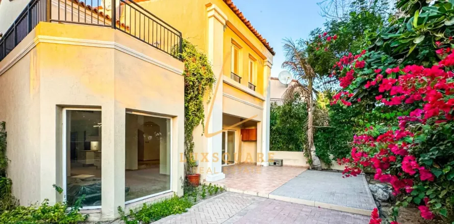 Townhouse de 3 chambres à Green Community, UAE No. 161620