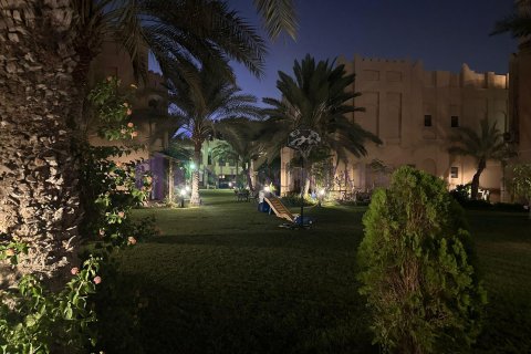6 bedrooms Villa in Doha, Qatar No. 58320 25