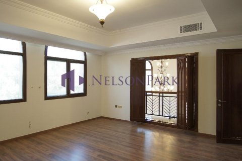 6 bedrooms Villa in Doha, Qatar No. 58320 12