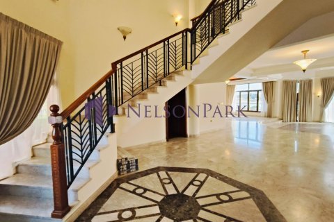 6 bedrooms Villa in Doha, Qatar No. 58320 3