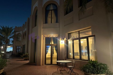 6 bedrooms Villa in Doha, Qatar No. 58320 27