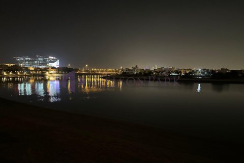 6 bedrooms Villa in Doha, Qatar No. 58320 24