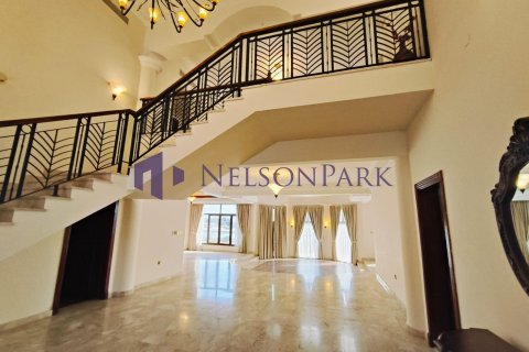 6 bedrooms Villa in Doha, Qatar No. 58320 30