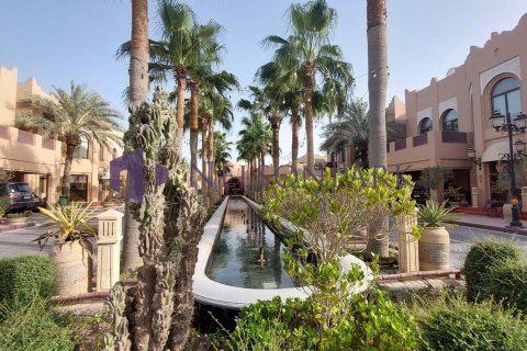 6 bedrooms Villa in Doha, Qatar No. 58320 2