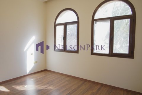 6 bedrooms Villa in Doha, Qatar No. 58320 14