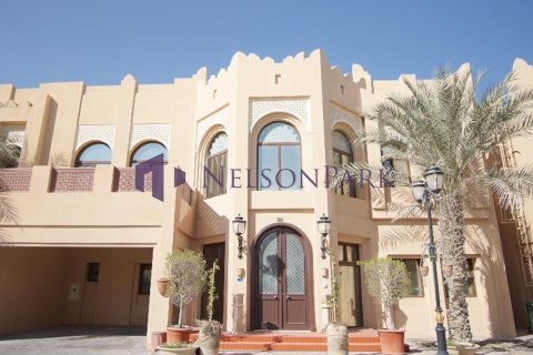 6 bedrooms Villa in Doha, Qatar No. 58320 6