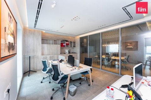 Office de 130.9m² en Sheikh Zayed Road, UAE No. 167633 10