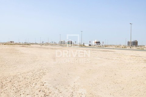900.04m² Land in Jebel Ali, UAE No. 204013 3