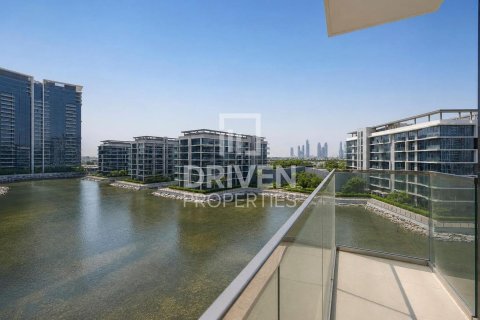 Appartement de 2 chambres à District One, UAE No. 204015 18