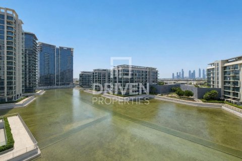 Appartement de 2 chambres à District One, UAE No. 204015 20