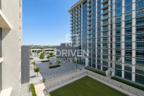 Appartement de 2 chambres à District One, UAE No. 204015 17