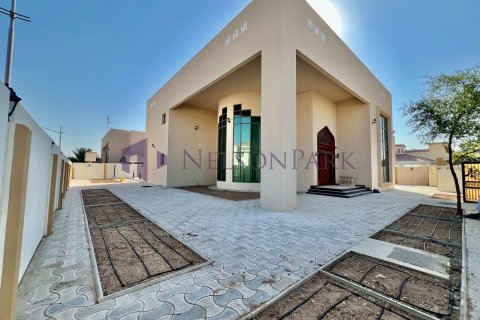 Villa de 5 dormitorios en Doha, Qatar No. 57911 25