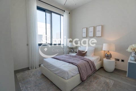 4 bedrooms Villa on the Yas Island, UAE No. 37104 9