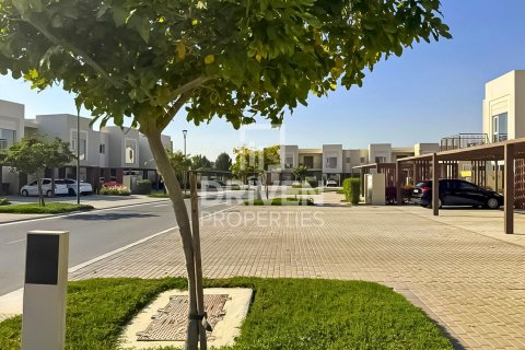 3 غرف نوم شقة في EMAAR South, الإمارات العربية المتحدة رقم 138427 15