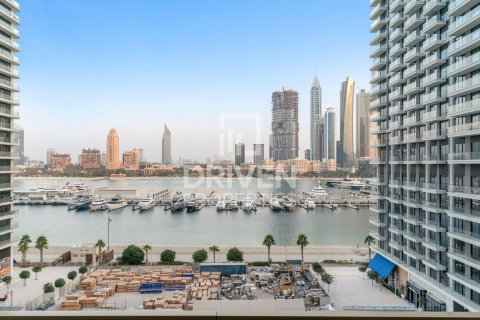 2 bedrooms Apartment in EMAAR Beachfront, UAE No. 192651 5