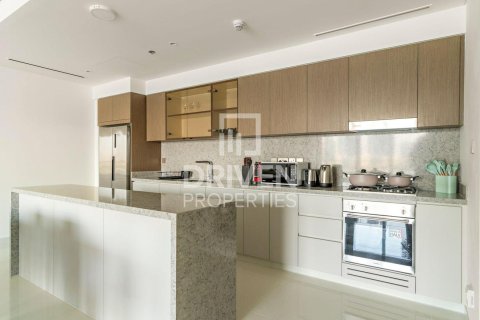 2 bedrooms Apartment in EMAAR Beachfront, UAE No. 192651 14