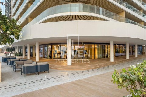 2 bedrooms Apartment in EMAAR Beachfront, UAE No. 192651 30