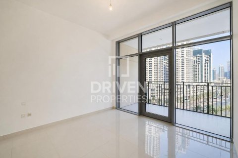 Квартира с 2 спальнями в BLVD Crescent, ОАЭ №192652 10