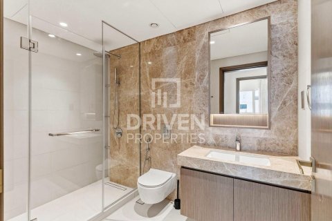 Квартира с 1 спальней в EMAAR Beachfront, ОАЭ №192648 10