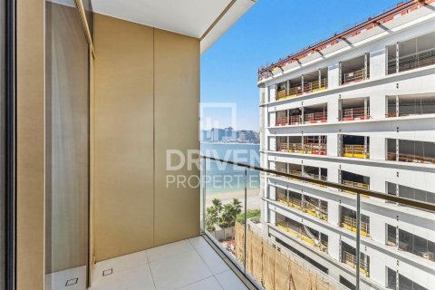 Квартира с 1 спальней в EMAAR Beachfront, ОАЭ №192648 13