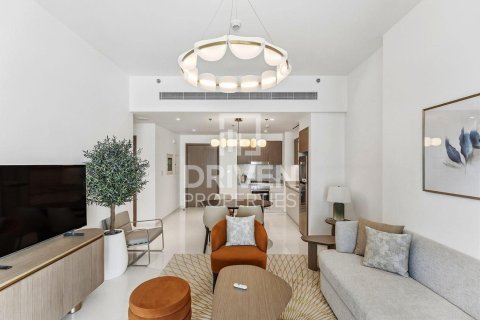 Квартира с 1 спальней в EMAAR Beachfront, ОАЭ №192648 3
