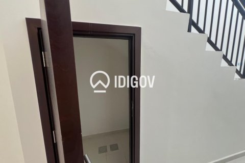 3 bedrooms Townhouse in Dubai, UAE No. 184777 7