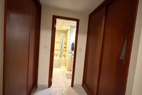 Apartment de 2 dormitorios en Motor City, UAE No. 167277 8