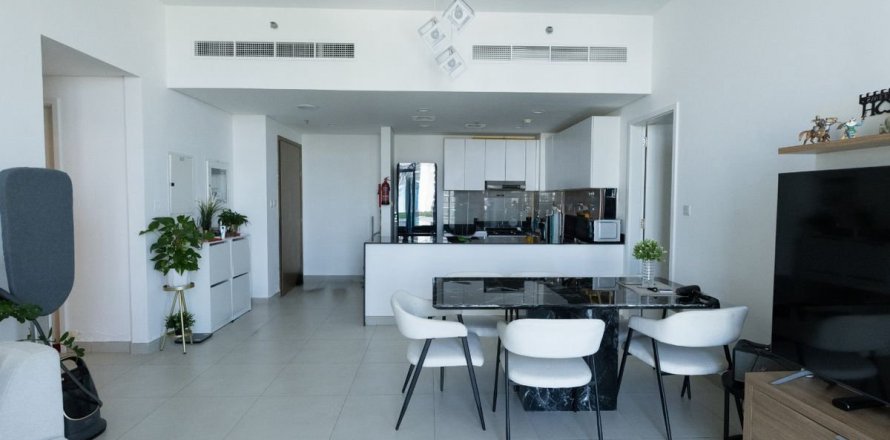 2 bedrooms Apartment in Dubai, UAE No. 149322