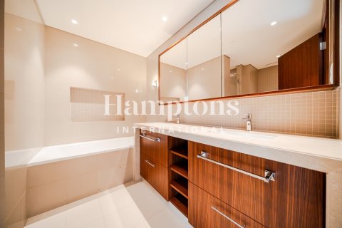 2 bedrooms Apartment in Boulevard Point, UAE No. 143062 18