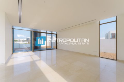 Вилла с 5 спальнями в Абу-Даби, ОАЭ №143059 5