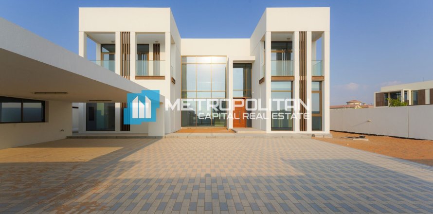 Вилла с 5 спальнями в Абу-Даби, ОАЭ №143059