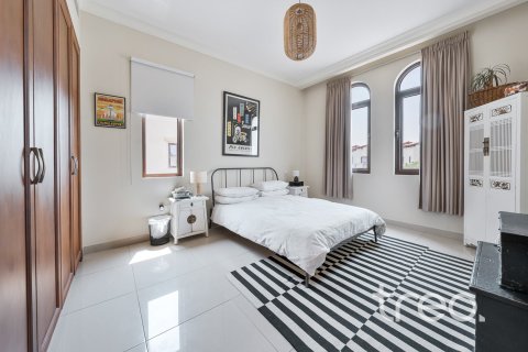 Villa de 4 dormitorios en Rosa, UAE No. 206176 20